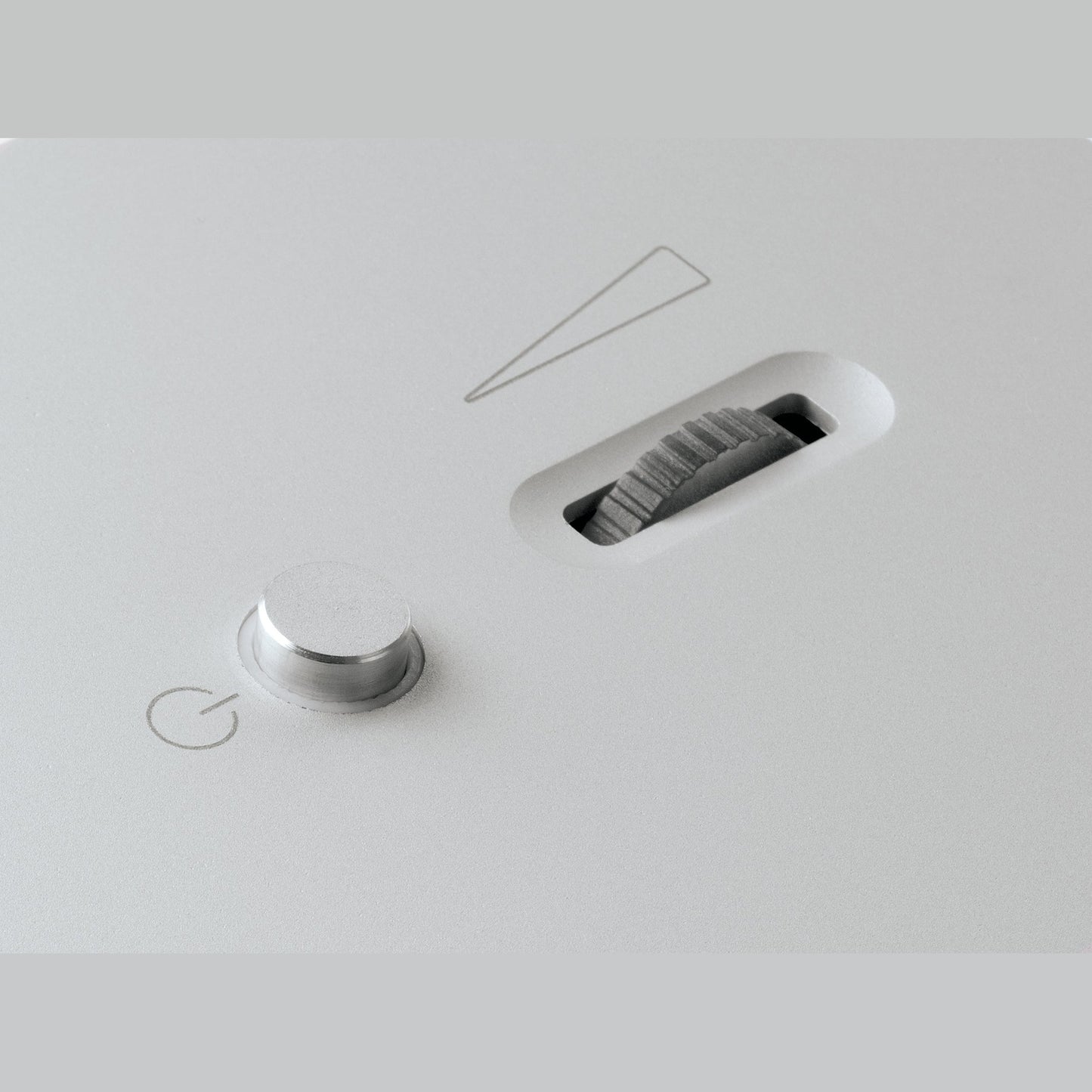 Clearaudio Smart Phono V2 Phono-Vorverstärker Detailansicht Bedienelemente auf der Gehäuseoberseite, Silber