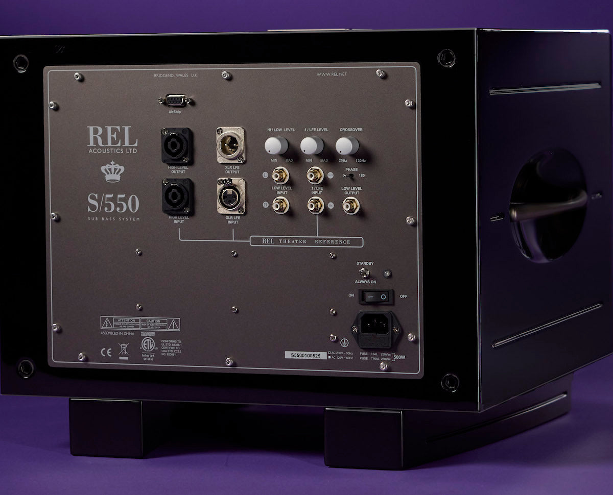 REL S-550 Subwoofer Schwarz Hochglanz Rückansicht