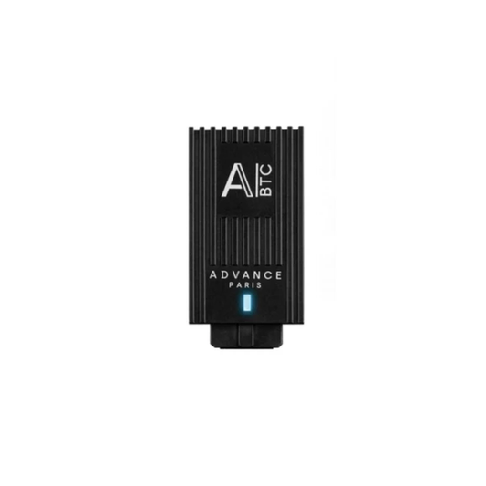 Advance Paris A-BTC Bluetooth-Dongle Frontansicht mit aptX HD für Nova-Verstärker