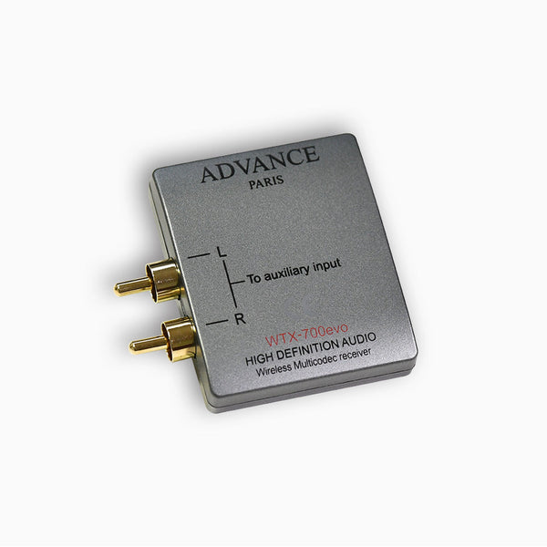 Advance Paris WTX-700 EVO Bluetooth-Empfänger Schrägansicht mit Cinch-Steckern