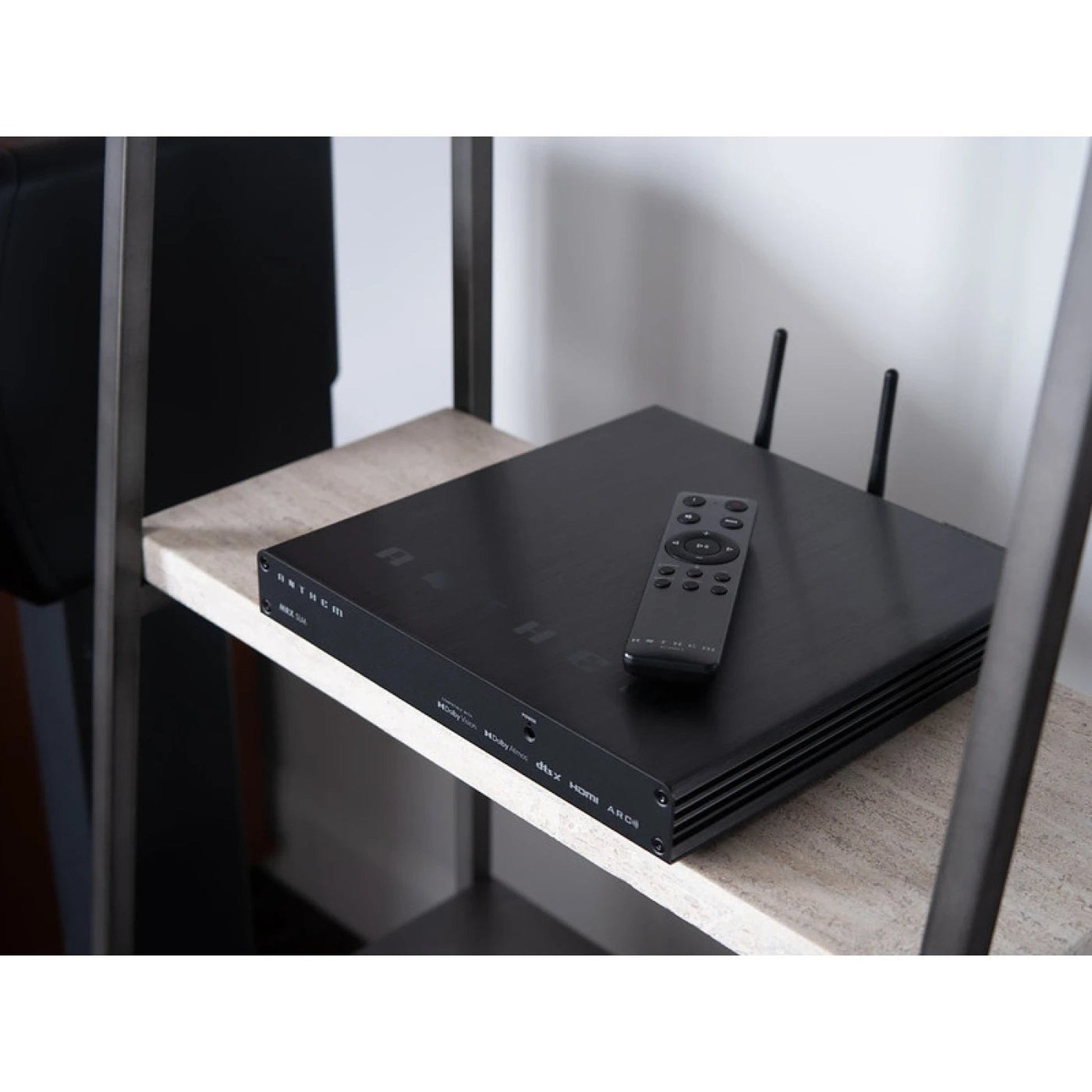 Anthem MRX-SLM AV-Receiver Lifestyle 3 im Rack mit Fernbedienung