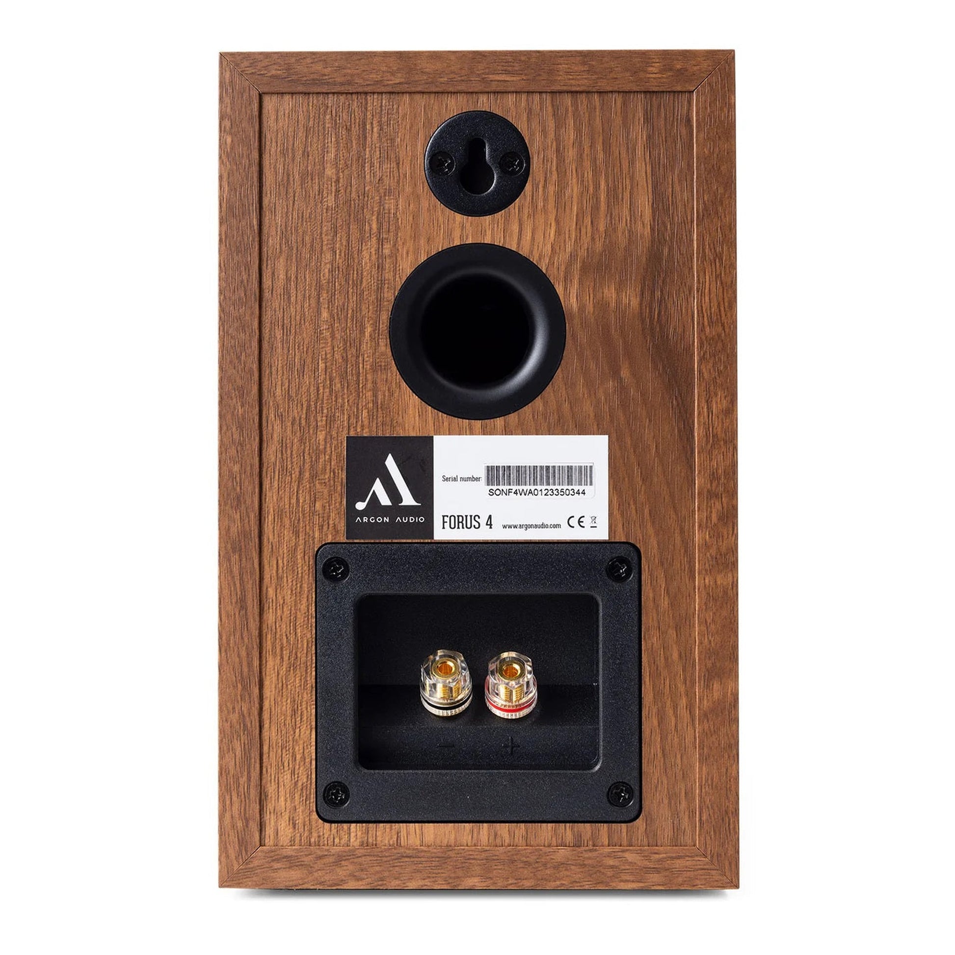 Argon Audio Forus 4 Regallautsprecher Walnuss Rückansicht mit Bassreflexöffnung und Schraubklemmen