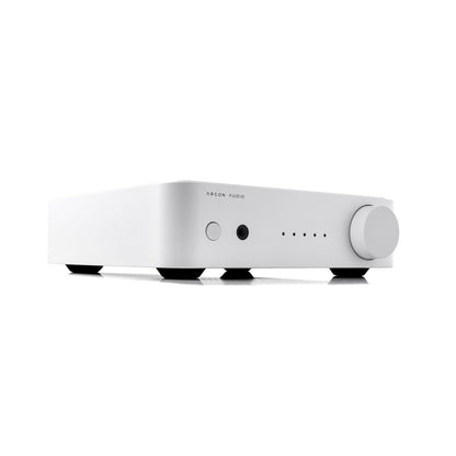 Argon Audio SA1 MK2 Vollverstärker weiss Schrägansicht flach von vorn mit Gerätefüssen