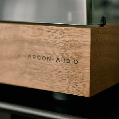 Argon Audio TT Signature Plattenspieler Nussbaum Lifestyle 2