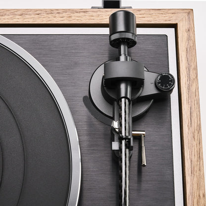 Argon Audio TT Signature Plattenspieler Nussbaum Tonarmlager Detailansicht