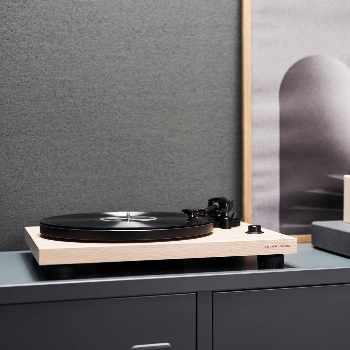 Argon Audio TT3 Plattenspieler Esche Lifestyle
