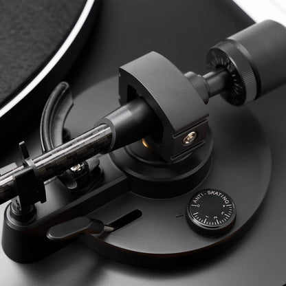 Argon Audio TT3 Plus Plattenspieler Schwarz Tonarm Detailansicht