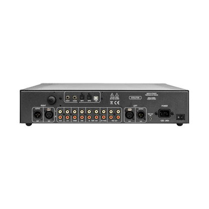 Atoll PR300 Evolution Vorverstärker Rückansicht mit XLR- und Cinch-Eingängen sowie symmetrischen Ausgängen