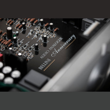 Audio Analogue Bellini Anniversary Vorverstärker, Detailansicht der Platine mit Bellini-Anniversary-Schriftzug