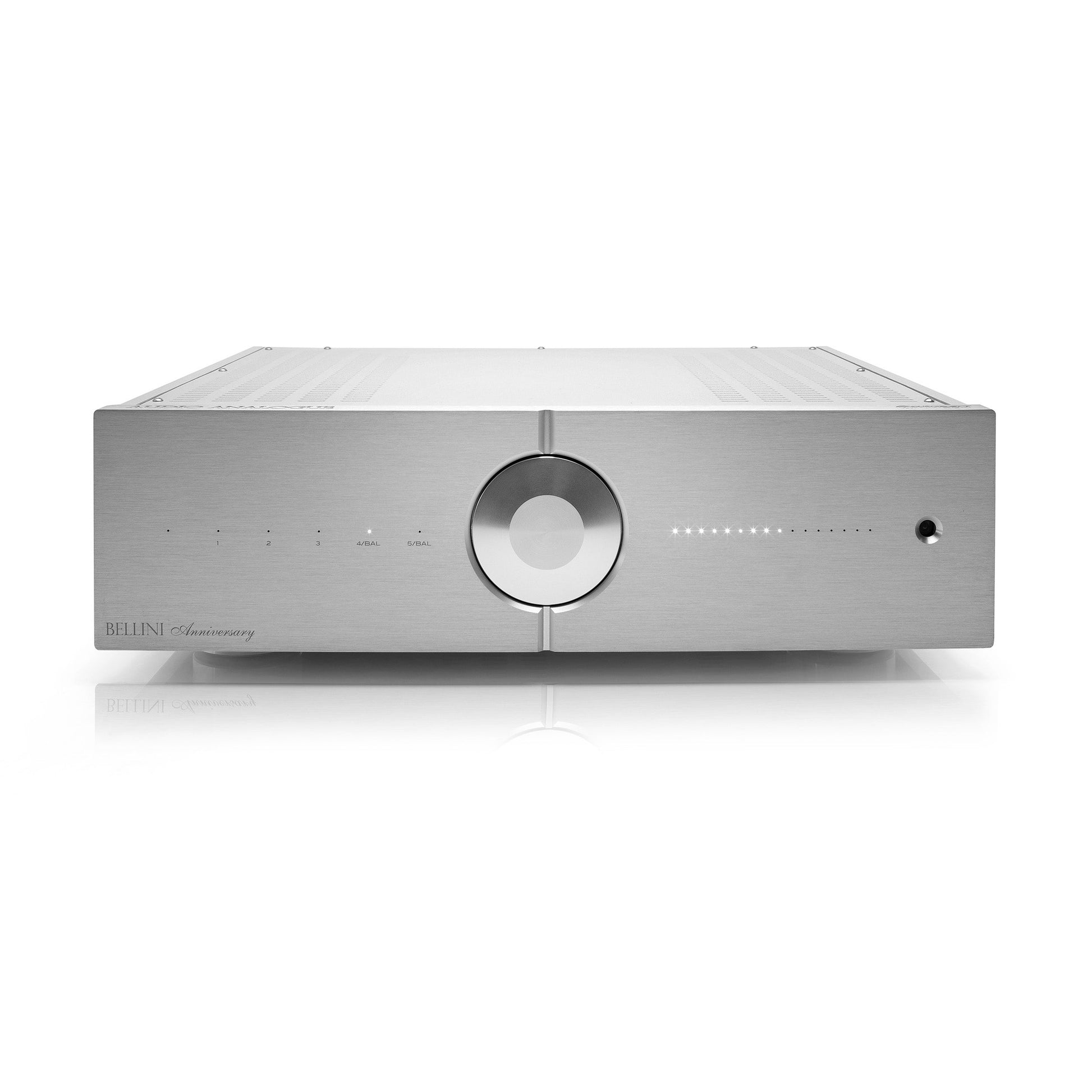 Audio Analogue Bellini Anniversary Vorverstärker silber, Frontansicht mit Lautstärkeregler und Eingangs-LEDs