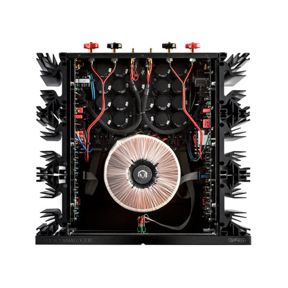 Audio Analogue Donizetti Anniversary Stereo-Endverstärker, Innenansicht von oben mit Ringkerntrafo und Polklemmen