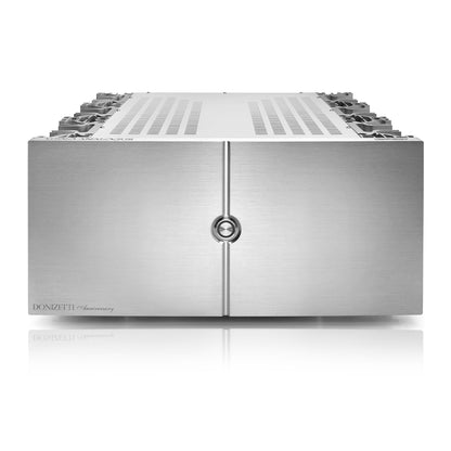 Audio Analogue Donizetti Anniversary Stereo-Endverstärker Silber, Frontansicht mit zentralem Einschalttaster