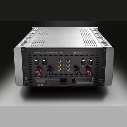 Audio Analogue Maestro Anniversary 2.0 Vollverstärker Silber, Anschlussfeld mit Netzschalter und Modellschriftzug