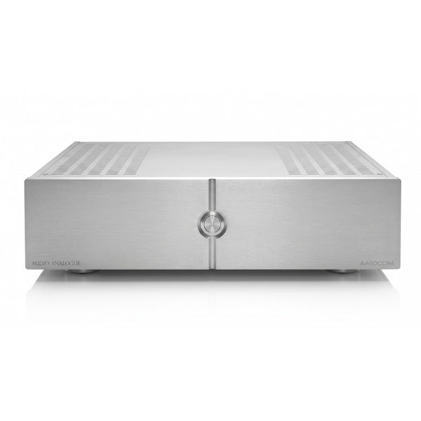 Audio Analogue Pure AA100DM Stereo-Endverstärker Silber, Frontansicht schräg von oben mit Lüftungsschlitzen und Bedienknopf