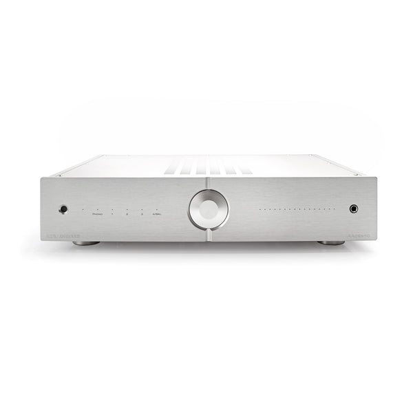 Audio Analogue Pure AACento Vollverstärker Silber, Frontansicht mit Lautstärkeregler und Kopfhörerausgang
