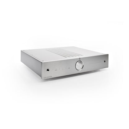 Audio Analogue Pure AACento Vollverstärker Silber, Schrägansicht von vorne oben mit Lüftungsschlitzen