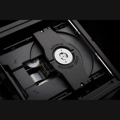 Audio Analogue Pure AADrive CD-Laufwerk silber, Innenansicht, Nahaufnahme von Laufwerk und Antrieb
