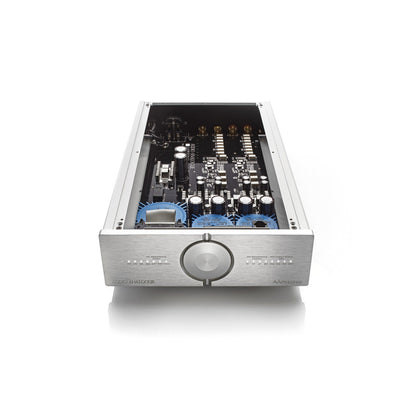 Audio Analogue Pure AAPhono Phono-Vorverstärker, Innenansicht von vorne mit geöffnetem Gehäuse und Platine