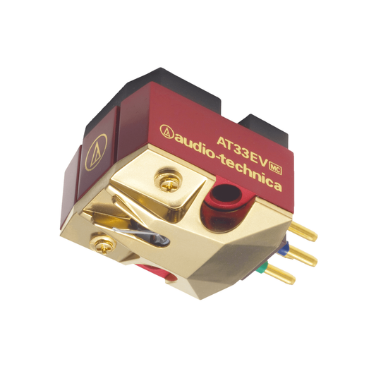Audio-Technica AT33EV MC-Tonabnehmer Schrägansicht mit rotem Gehäuse und goldener Basis