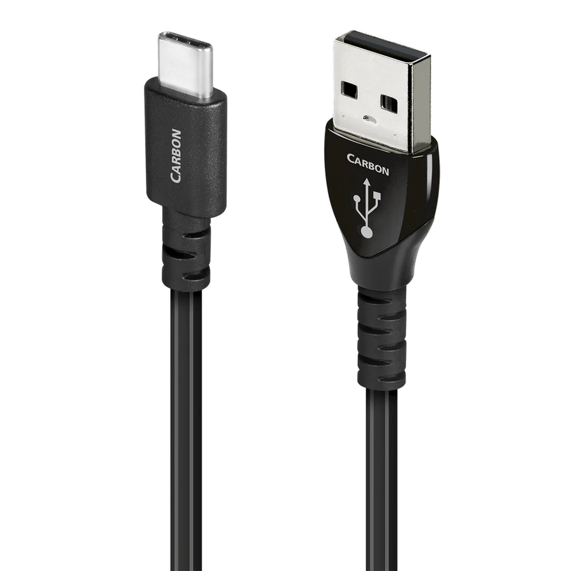 AudioQuest Carbon USB-Kabel Produktansicht mit USB-C- und USB-A-Stecker