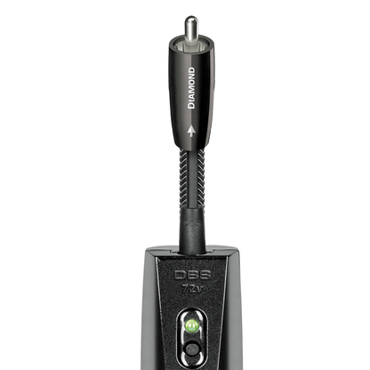 AudioQuest Diamond Digital-Koax-Kabel Produktansicht: Cinchstecker mit DBS-72V-Batteriemodul am Kabel