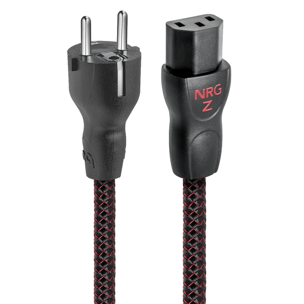 AudioQuest NRG-Z3 Netzkabel Produktansicht mit Schuko-Stecker und IEC-C13-Kupplung