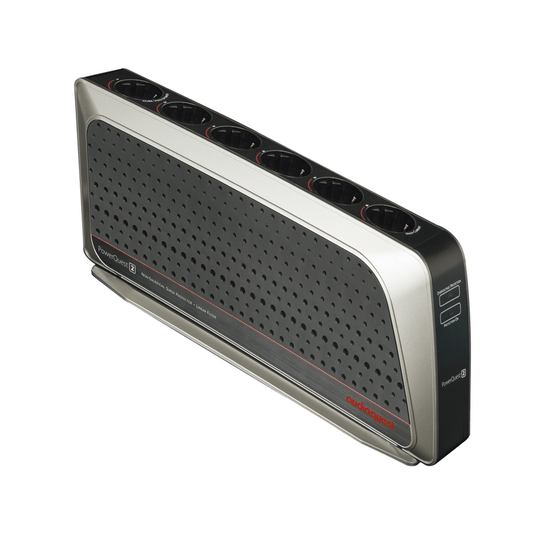 AudioQuest PowerQuest 2 Netzfilter Schrägansicht mit Schuko-Ausgängen und perforierter Gehäusefront