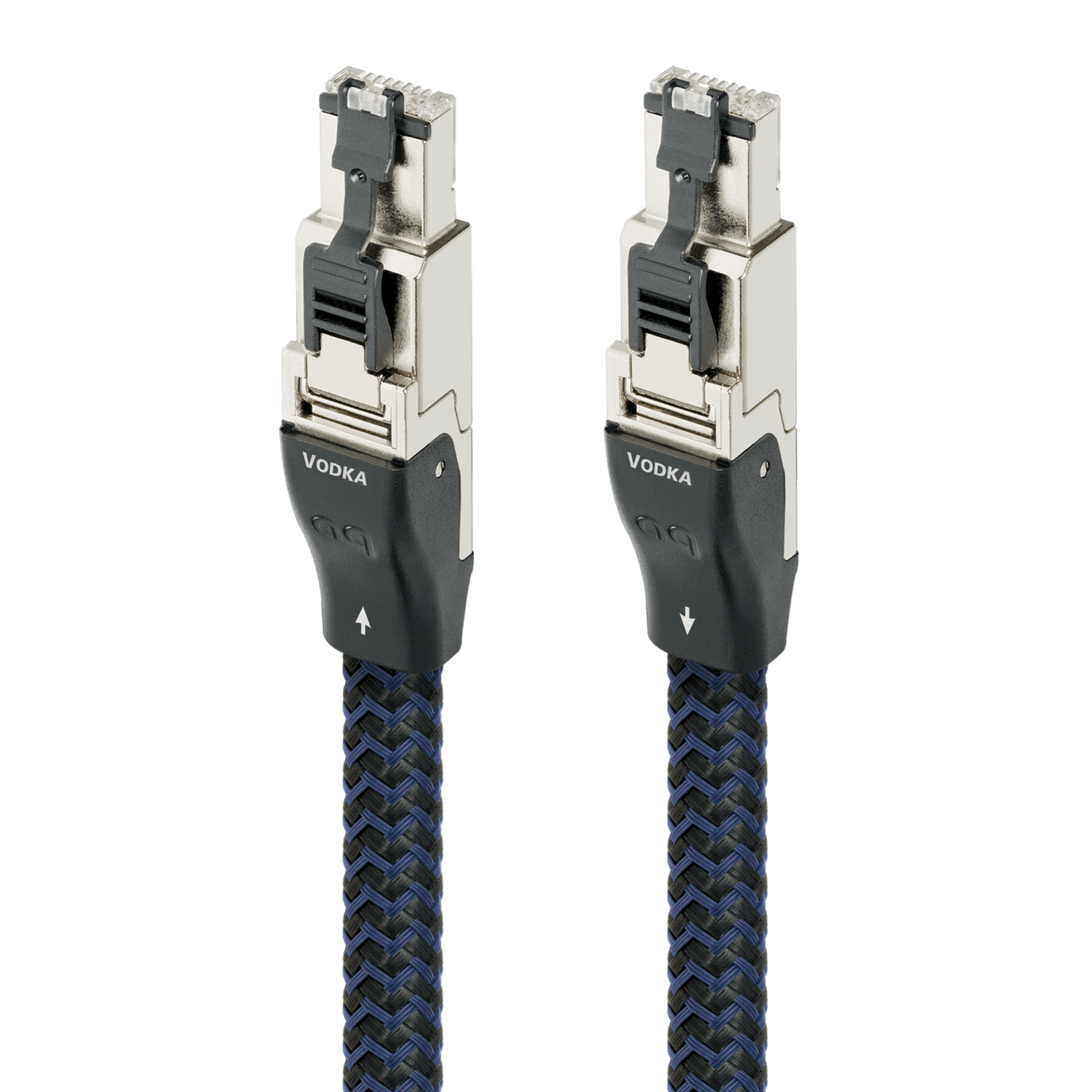 AudioQuest Vodka Ethernet-Kabel Detailansicht: beide RJ/E-Metallstecker mit Laufrichtungspfeilen