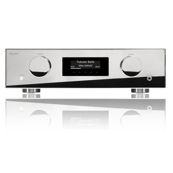 AVM Evolution PAS 3.3 Streaming-Vorverstärker Cellini Chrom Frontansicht mit OLED-Display und Chromfront