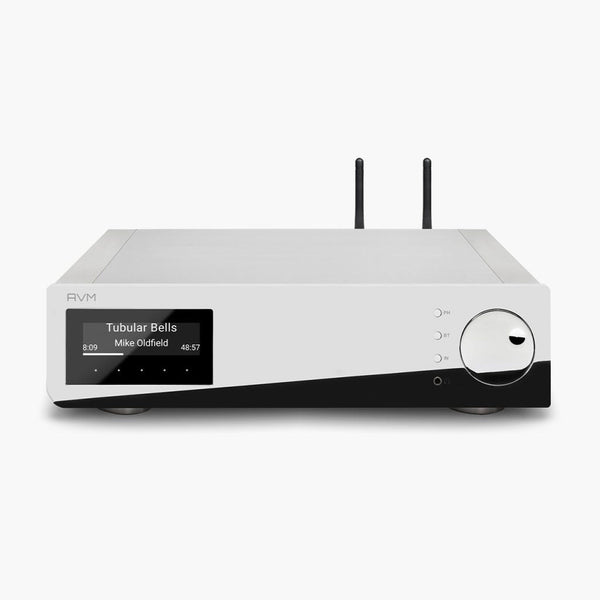 AVM Inspiration AS 2.3 Streaming-Vollverstärker Cellini Chrom Schrägansicht von vorn mit WLAN-Antennen