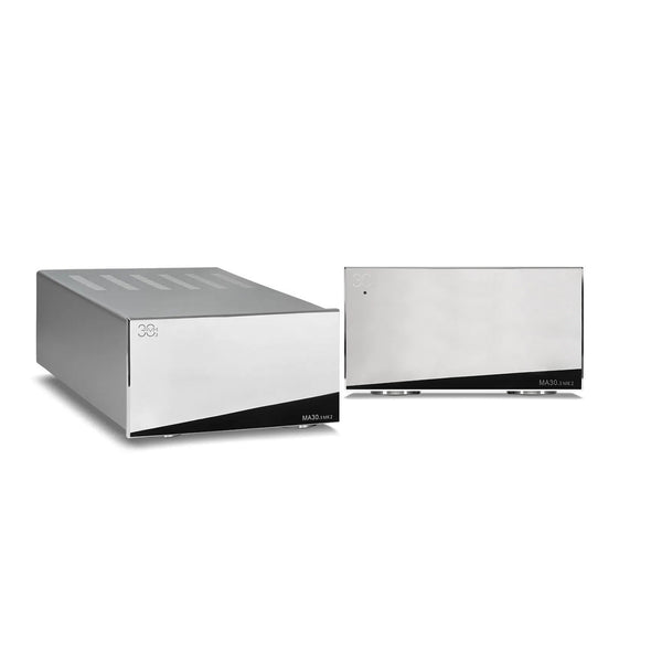 AVM MA 30.3 MK2 Mono-Endstufe Cellini Chrom Setansicht mit Schräg- und Frontansicht zweier Monoblöcke