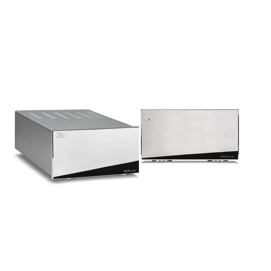 AVM MA 30.3 MK2 Mono-Endstufe Cellini Chrom Setansicht mit Schräg- und Frontansicht zweier Monoblöcke