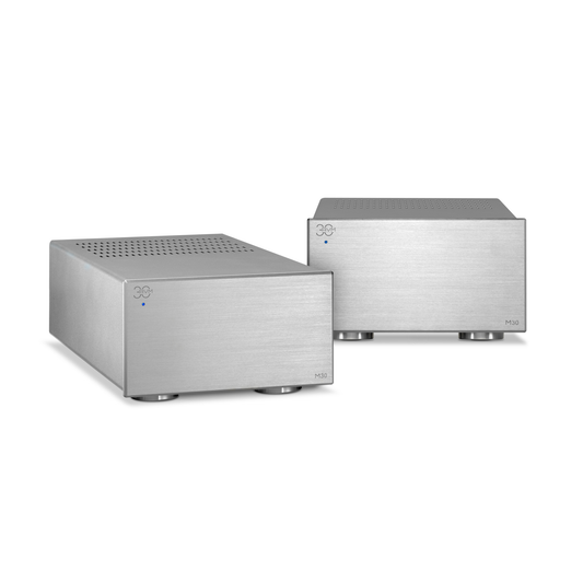 AVM MA 30.3 MK2 Mono-Endstufe Silber Setansicht mit Schräg- und Frontansicht zweier Monoblöcke