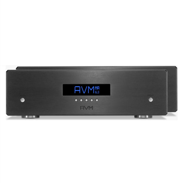 AVM Ovation MA 6.3 Mono-Endstufe Schwarz Paaransicht, zwei Monoblöcke mit blauem Display