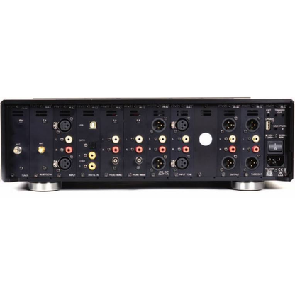 AVM Ovation PA 8.3 Vorverstärker Schwarz Anschlussfeld mit Modulsteckplätzen, XLR- und Cinch-Buchsen