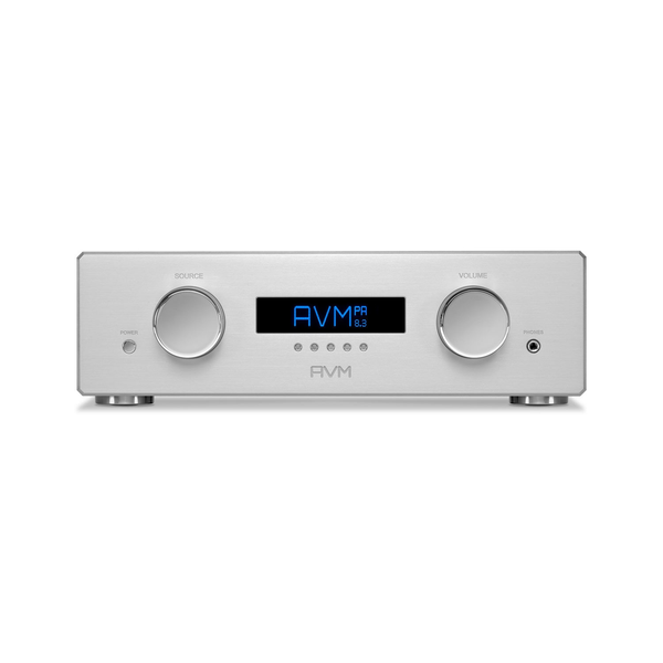 AVM Ovation PA 8.3 Vorverstärker Silber Frontansicht mit Display, Quellenwahl und Lautstärkeregler