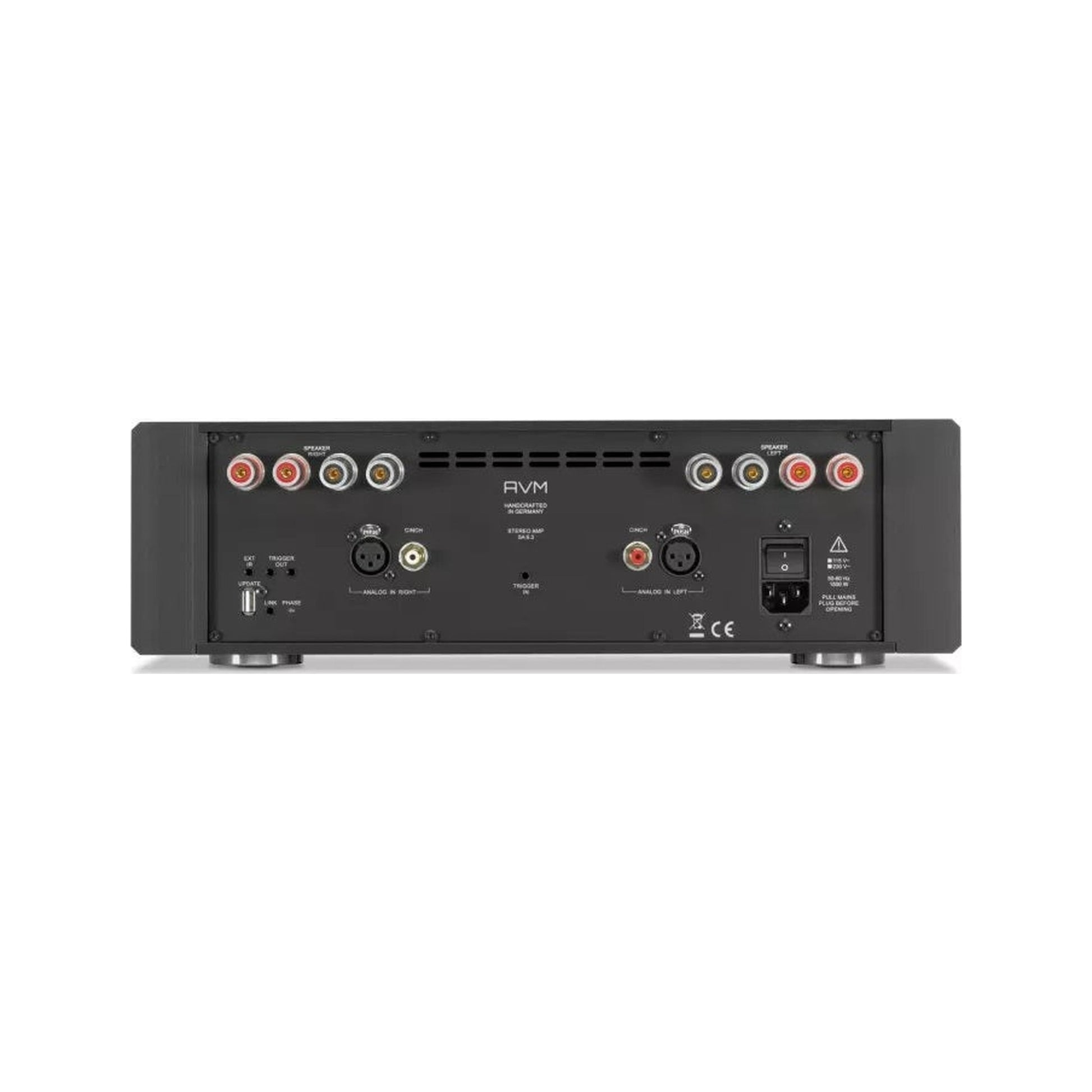 AVM Ovation SA 6.3 Stereo-Endstufe Rückansicht mit Netzanschluss, Trigger-Buchsen und Lautsprecherklemmen