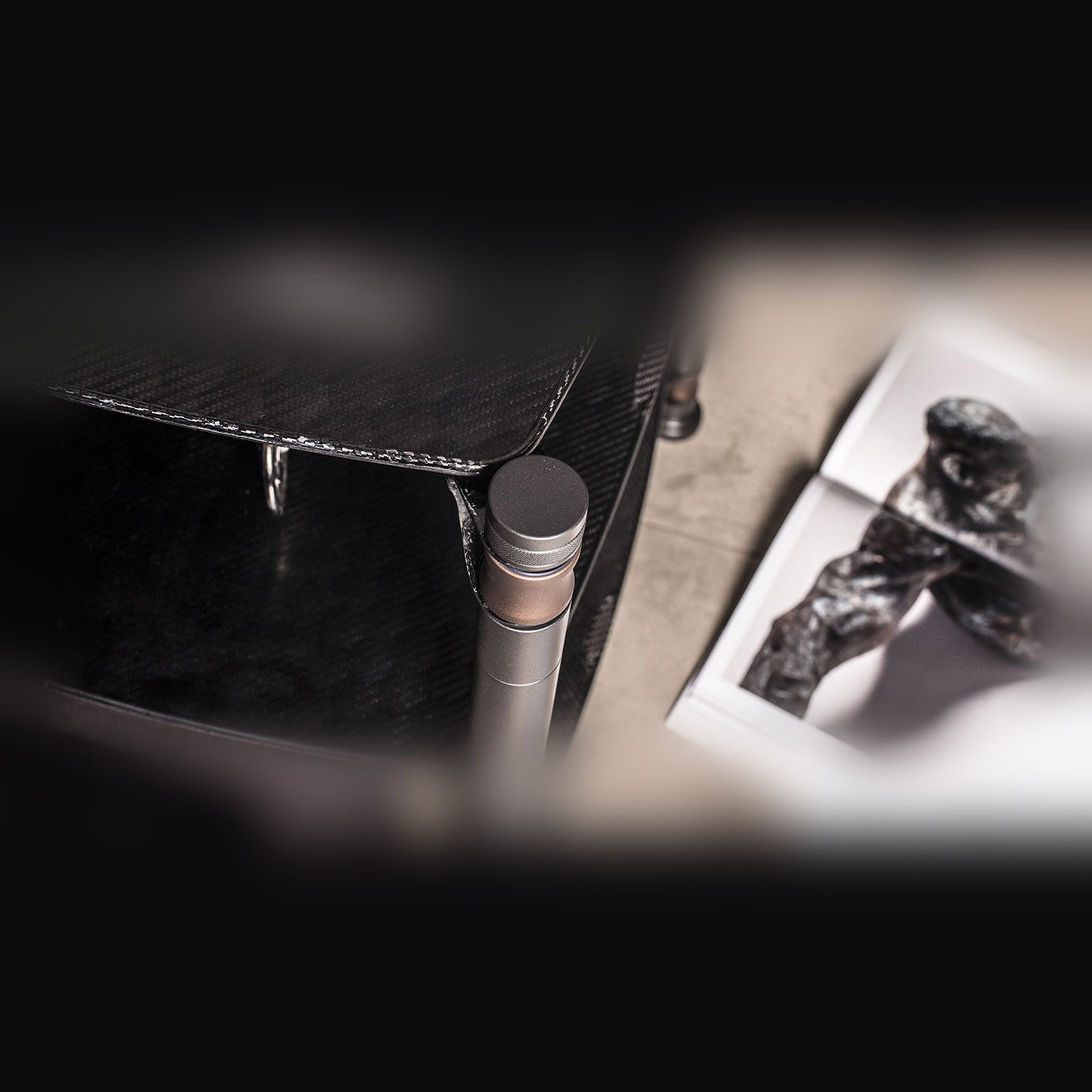 Bassocontinuo Aeon X Carbon Audio Rack Detailansicht