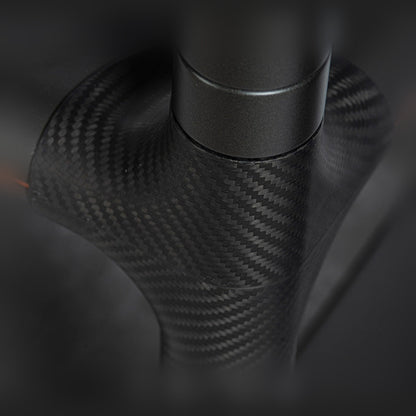 Bassocontinuo F2 2.0 Design Tower Rack Detailansicht Karbonverbindung