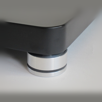 bFly-Audio BaseOne Gerätebasis Detailansicht PRO-Fuss mit zusätzlicher Kapselung