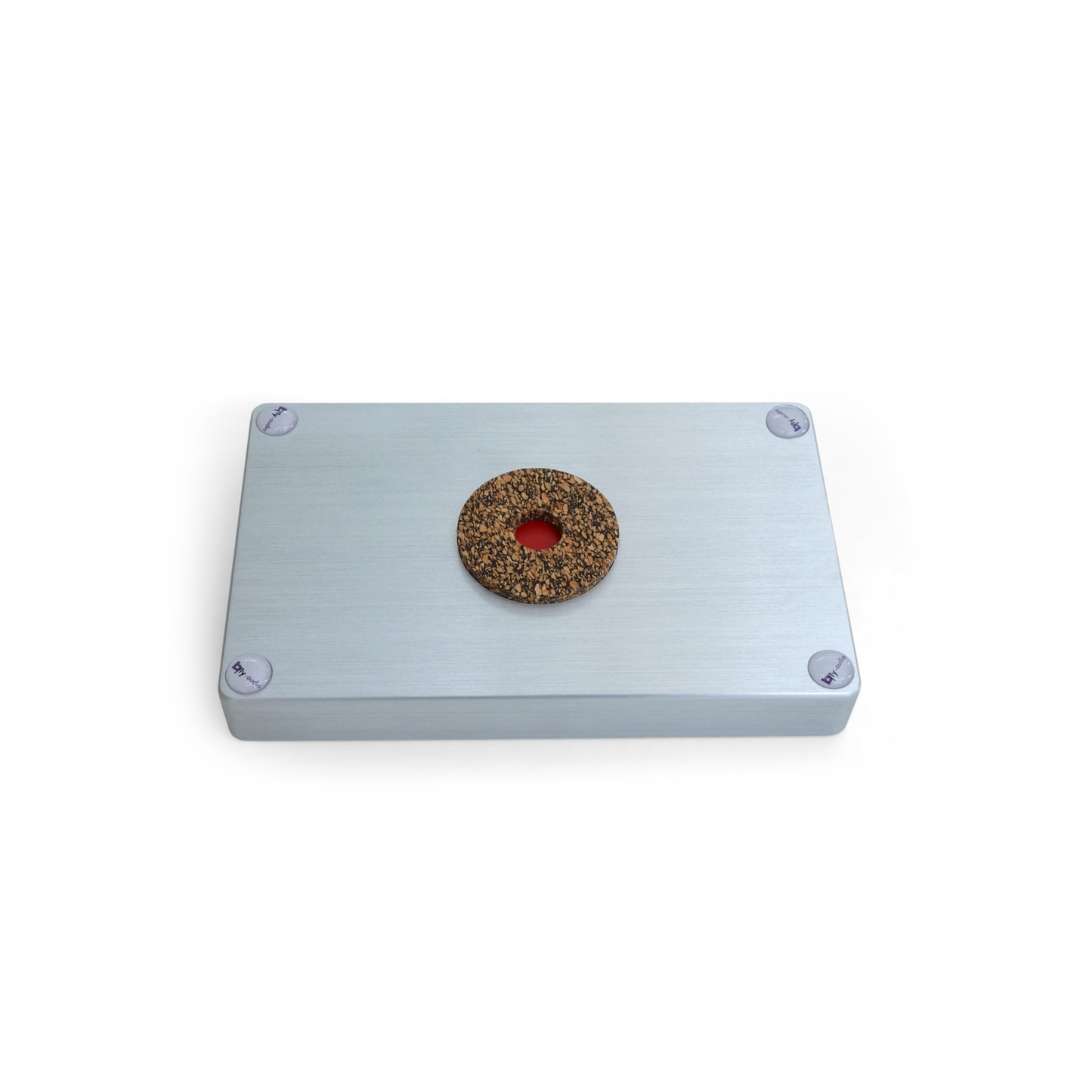 bFly-Audio Satellite-Q Gehäuseabsorber Unteransicht, Silber-Gehäuse mit montierter Absorber-Scheibe
