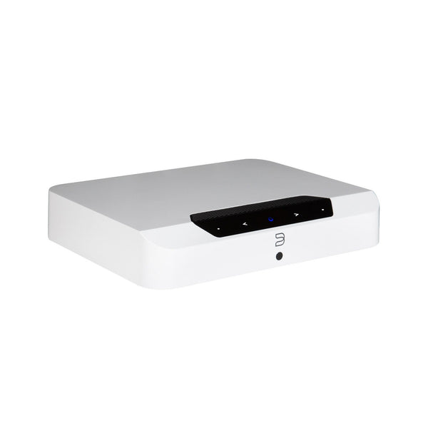 Bluesound Powernode EDGE Streaming-Verstärker Weiss Schrägansicht von links oben