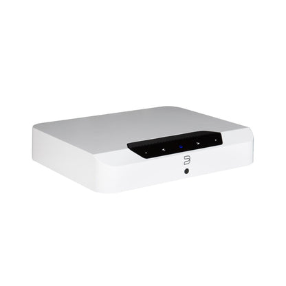 Bluesound Powernode EDGE Streaming-Verstärker Weiss Schrägansicht von links oben