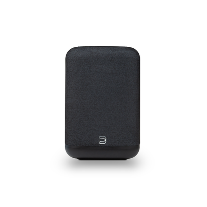 Bluesound Pulse Flex 2025 Streaming-Lautsprecher Schwarz Frontansicht mit Stoffbespannung