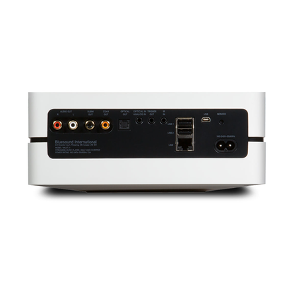 Bluesound Vault 2i Musikserver Weiss Rückansicht mit Cinch, Subwoofer-Out, Koax, Optical, LAN und USB