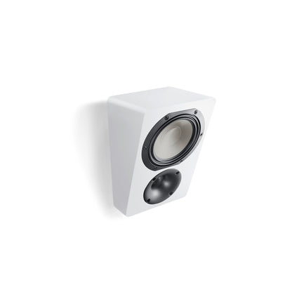 Canton Townus AR 5 Dolby Atmos Lautsprecher Weiss Schrägansicht von oben, keilförmiges Gehäuse