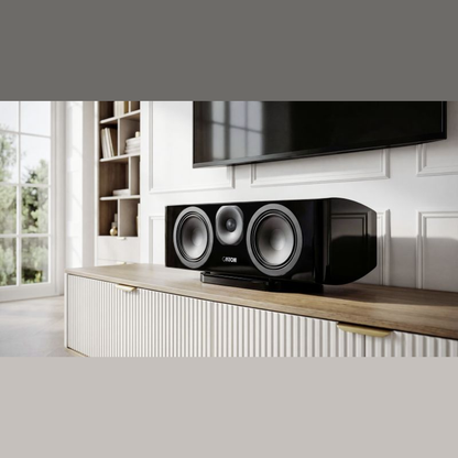 Canton Vento 51 Center-Lautsprecher Schwarz Lifestyle unter dem Wandfernseher im Wohnraum