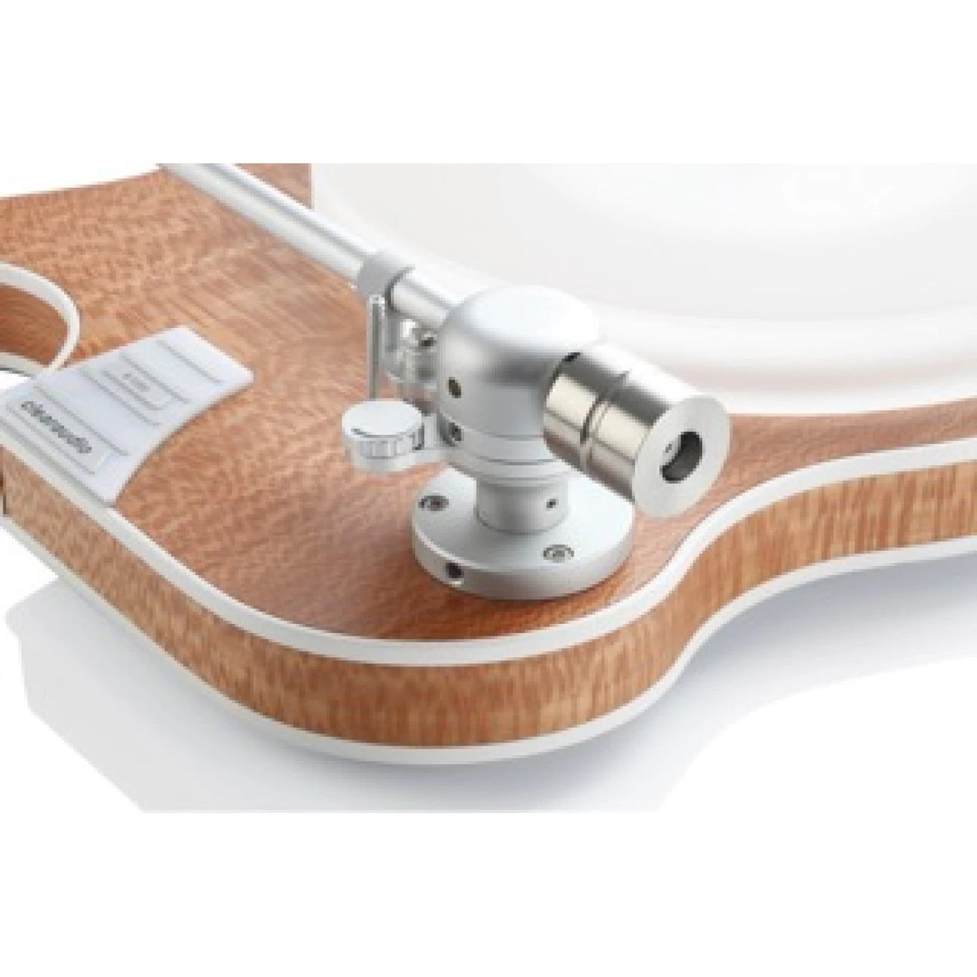 Clearaudio Celebrity Al Di Meola Plattenspieler Detailansicht Tonarmbasis mit Lager und Gegengewicht