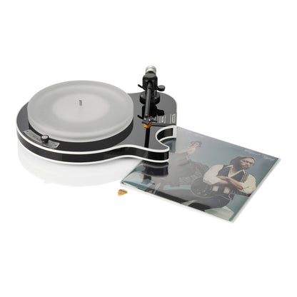 Clearaudio Celebrity Al Di Meola Plattenspieler Setansicht mit Schallplattencover, Schwarz