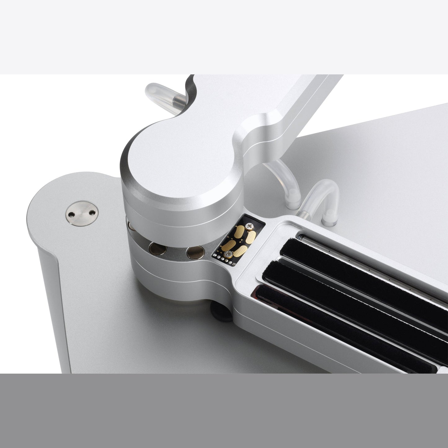 Clearaudio Double Matrix Professional Sonic Plattenwaschmaschine Silber Detailansicht Bürstenleisten am Absaugarm